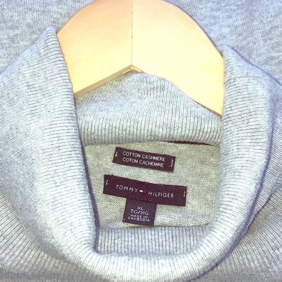 Tommy Hilfiger - Picture 2 of 4